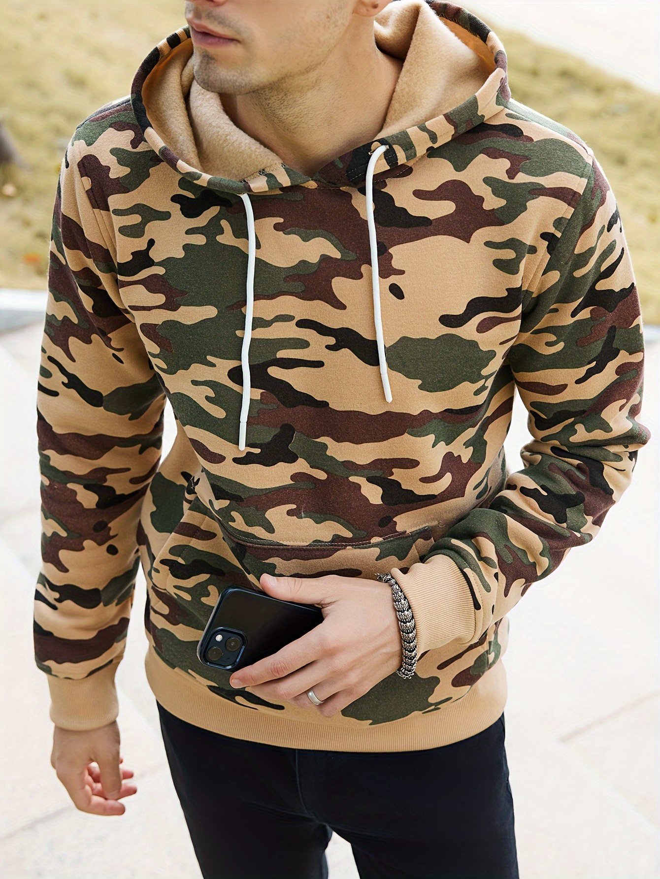 mens camo loose pullover hooded fleece sweatshirt for autumn and winter details 3